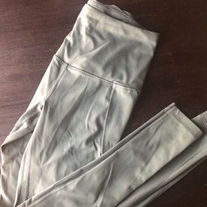 Victoria’s Secret Sport Ultimate Legging Olive